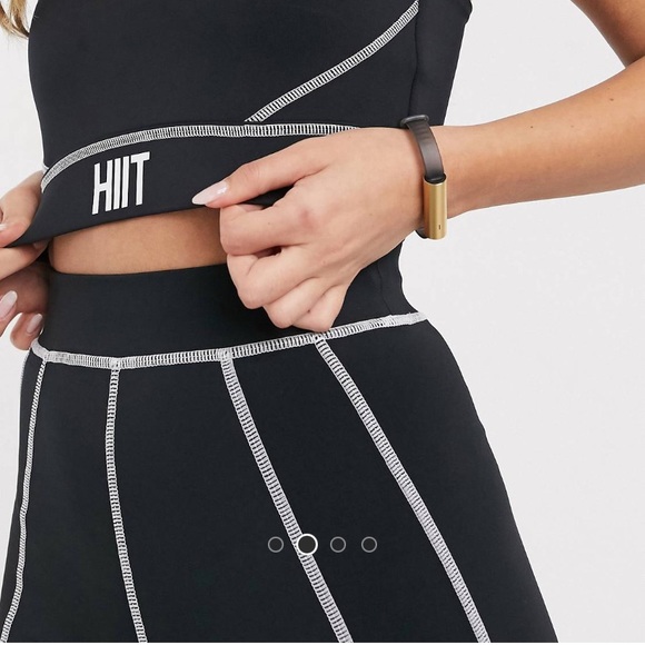 HIIT Sculpt Leggings in Black - Picture 2 of 3